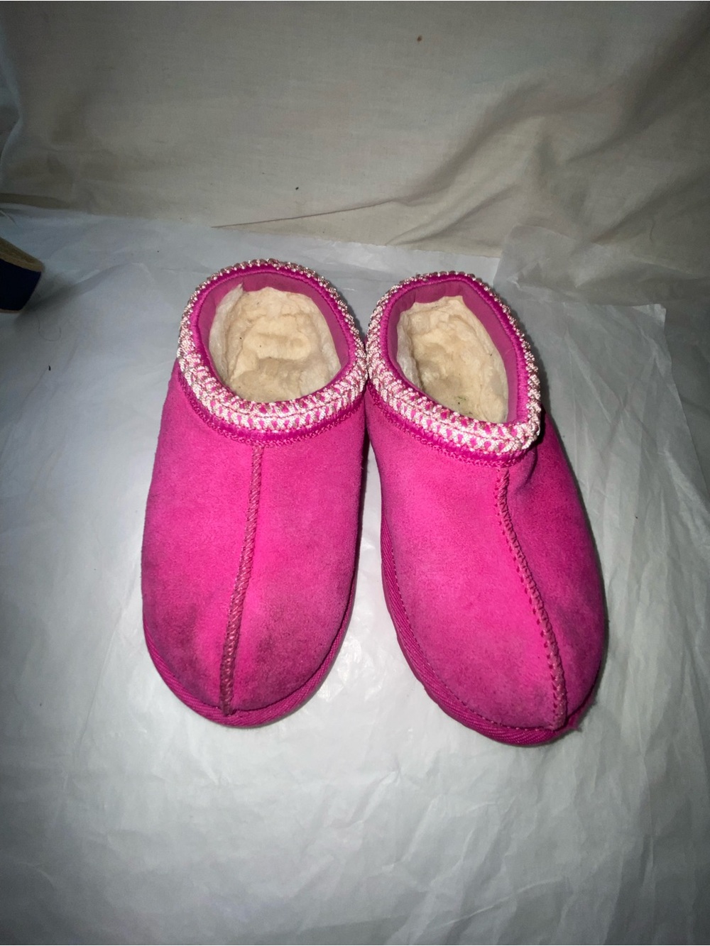 Kids Uggs  Slip-On Slipper - Hot Pink size 11